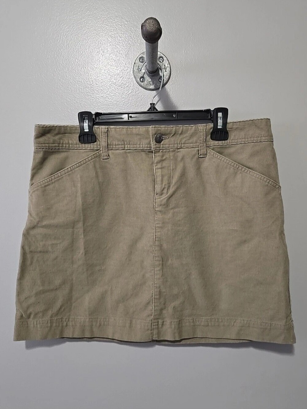 Mountain Hard Wear Women's Mini Skirt Corduroy Tan, Light Brown Sz. 12